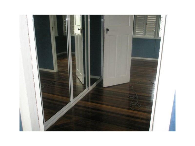 1a Plant Street, West End QLD 4810