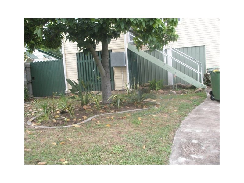 1a Plant Street, West End QLD 4810