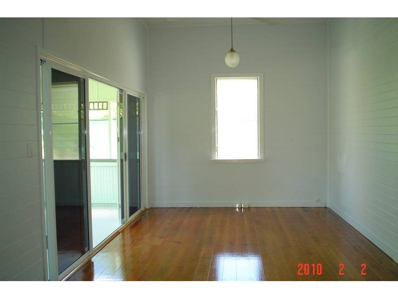 West End QLD 4810