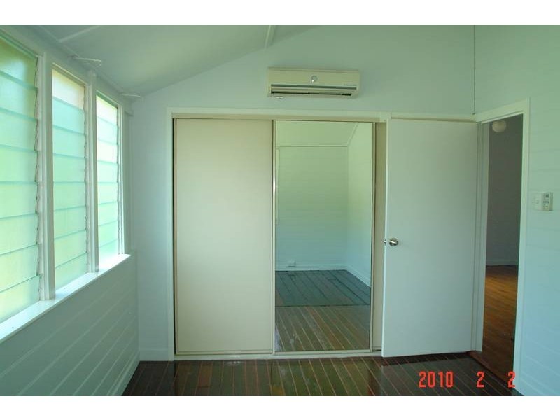 West End QLD 4810