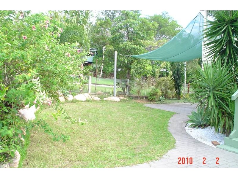 West End QLD 4810