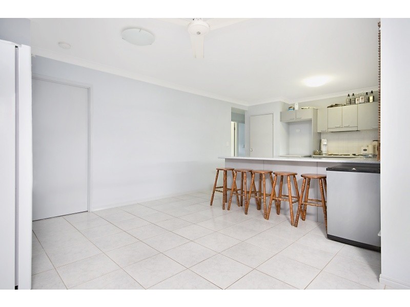 54 Crestbrook Drive, Mount Louisa QLD 4814