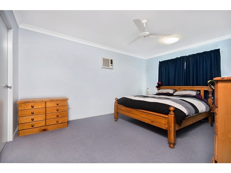 54 Crestbrook Drive, Mount Louisa QLD 4814