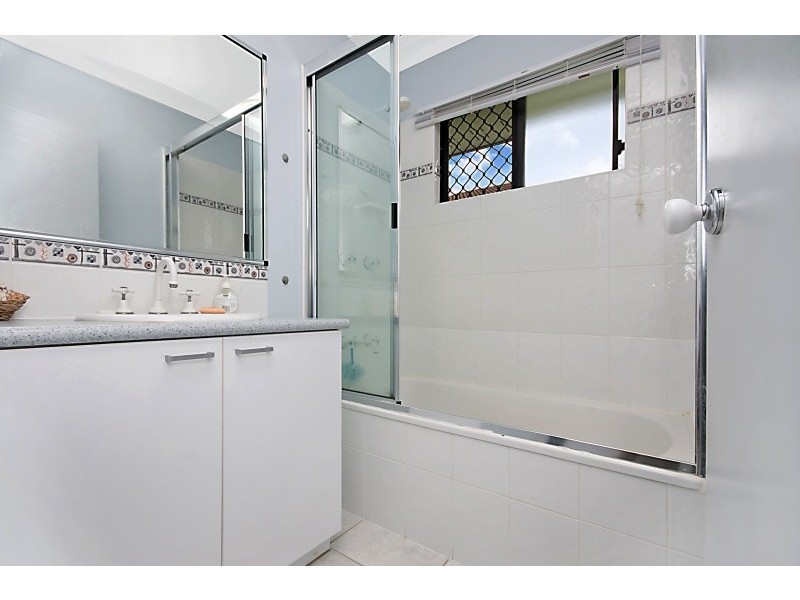 54 Crestbrook Drive, Mount Louisa QLD 4814