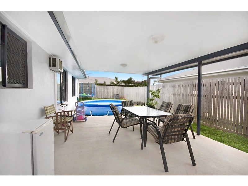 54 Crestbrook Drive, Mount Louisa QLD 4814