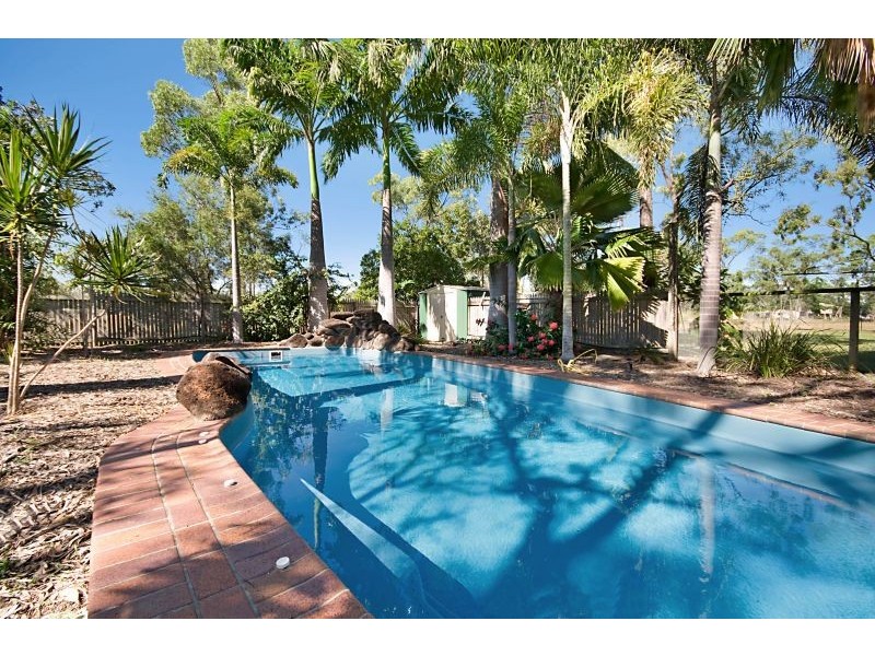 5 Bahama Court, Mount Low QLD 4818
