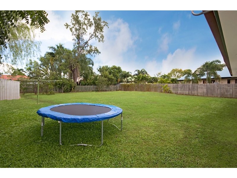 71 Glenrock Drive, Rasmussen QLD 4815