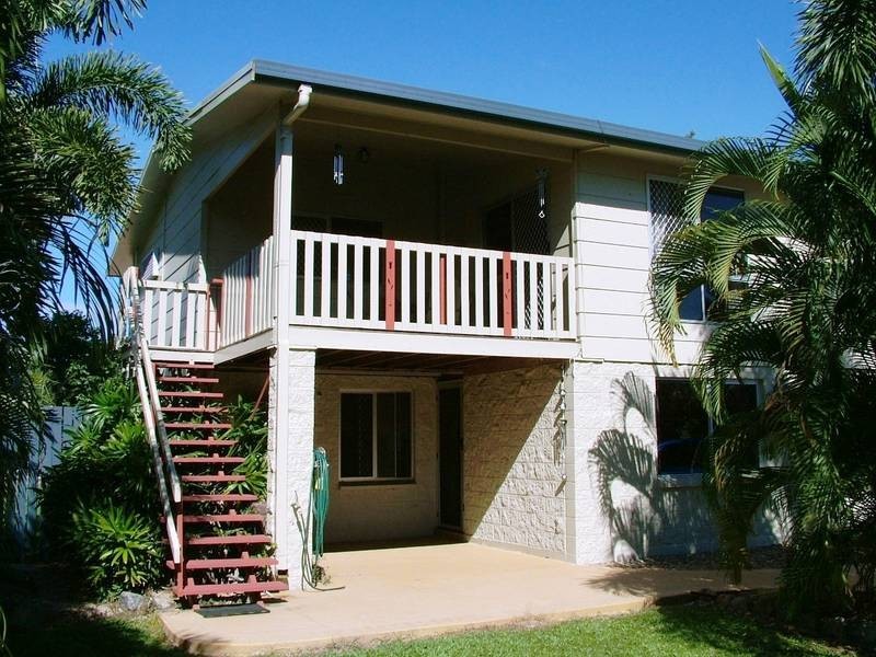 6 Allambie Court, Kelso QLD 4815