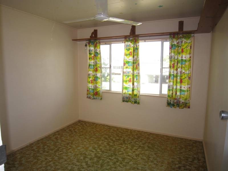 14 Hall Street, Kirwan QLD 4817