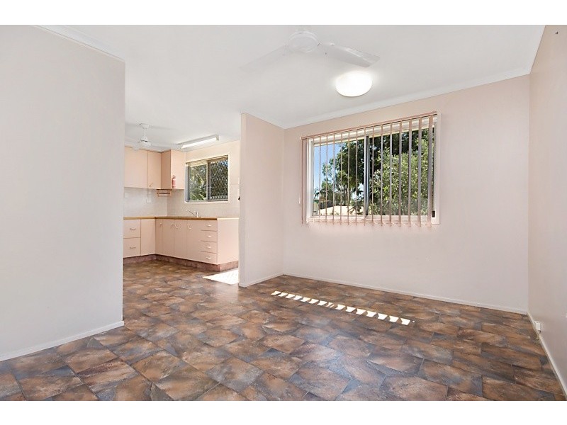37 Julia Street, Kirwan QLD 4817