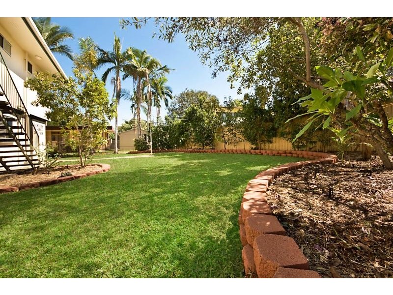 37 Julia Street, Kirwan QLD 4817