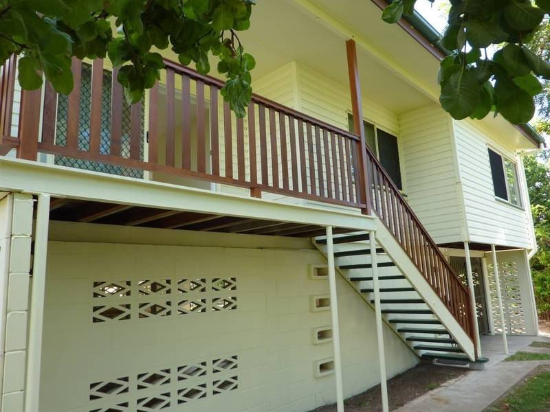 15 Canara Street, Cranbrook QLD 4814