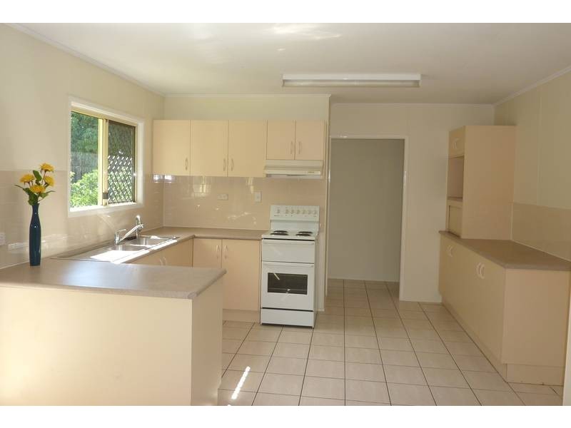 15 Canara Street, Cranbrook QLD 4814