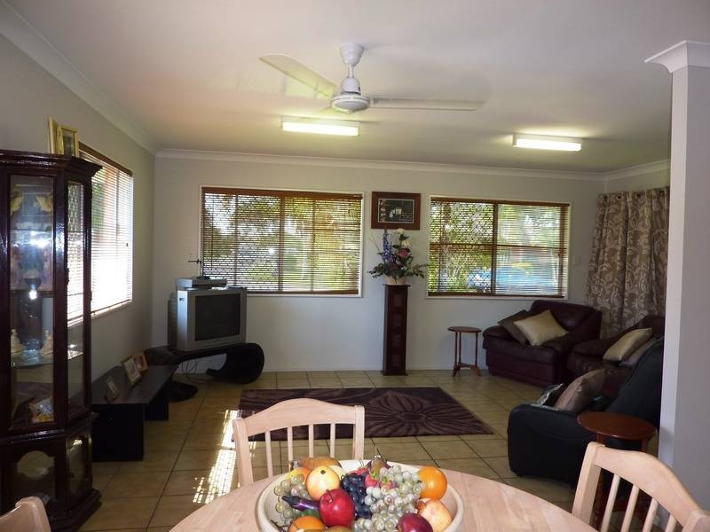 13 Poplar Street, Kirwan QLD 4817