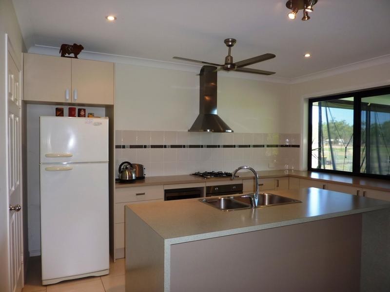 81A Hammond Way, Kelso QLD 4815