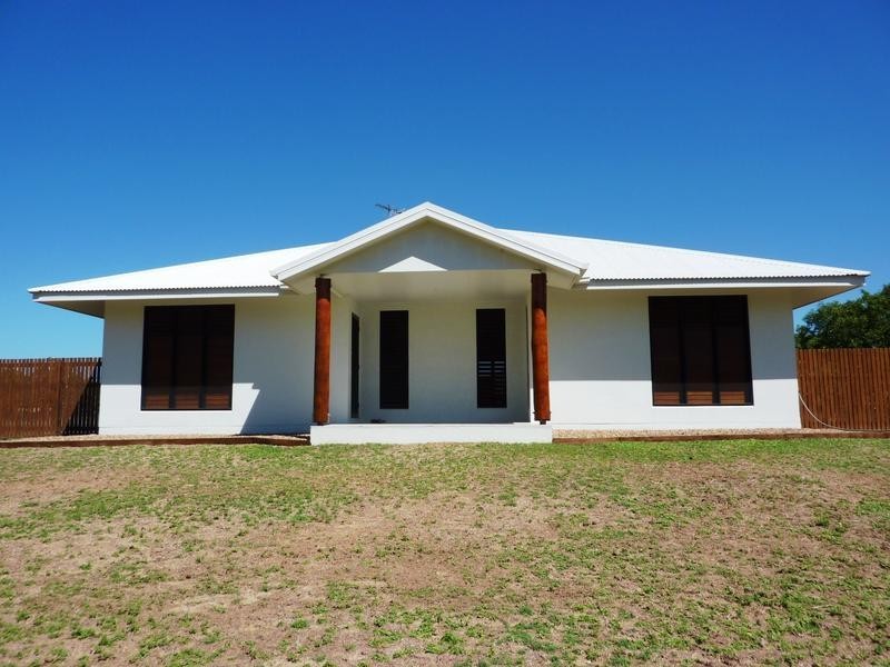 81A Hammond Way, Kelso QLD 4815