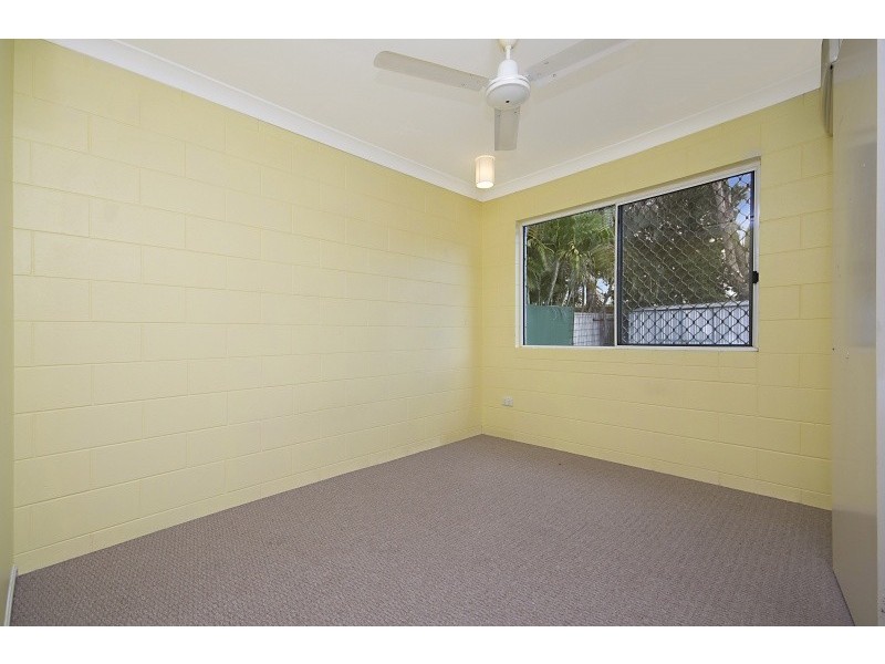 215 Charles Street, Heatley QLD 4814