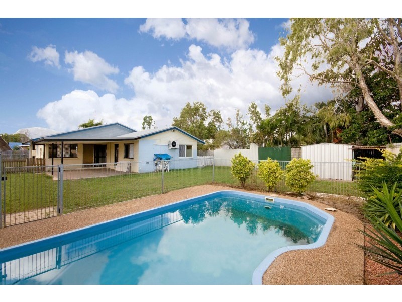 215 Charles Street, Heatley QLD 4814