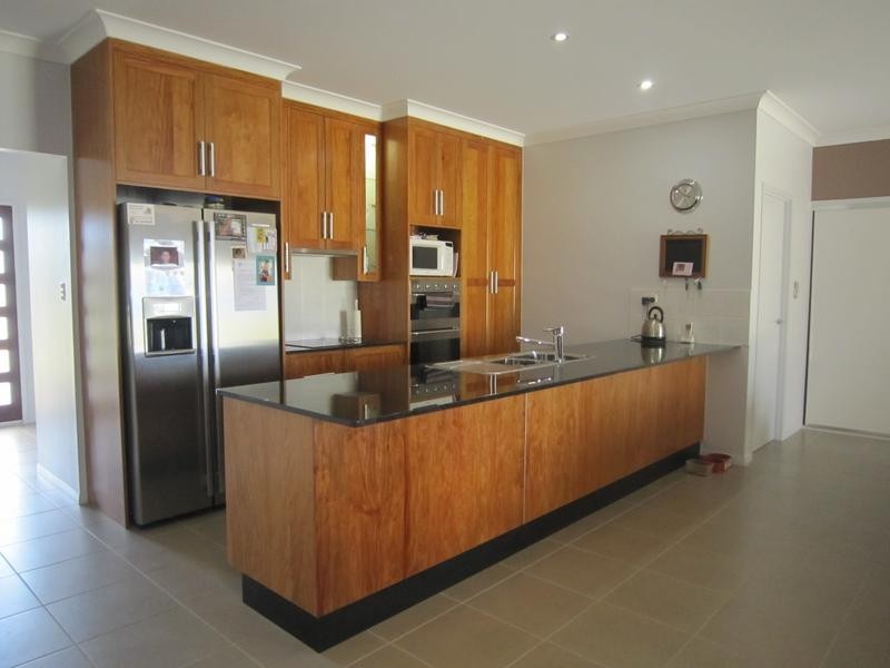 35 Blackview Avenue, Black River QLD 4818