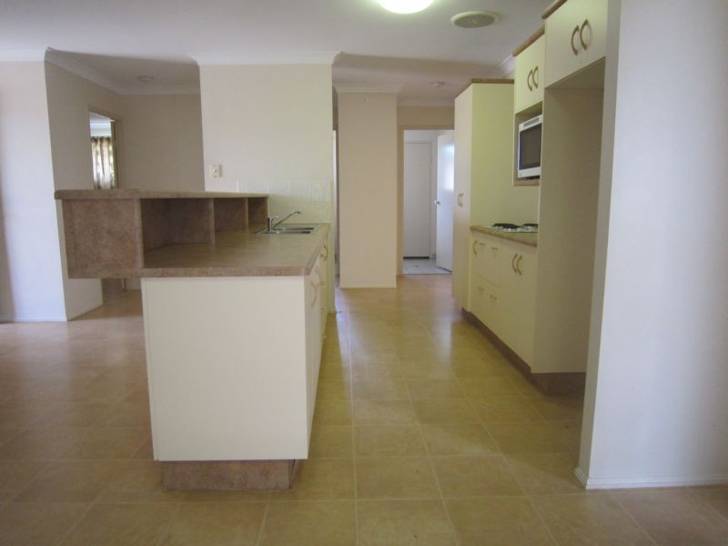 113 Glenrock Drive, Rasmussen QLD 4815