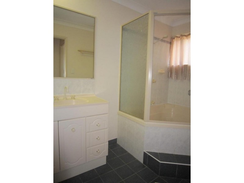 113 Glenrock Drive, Rasmussen QLD 4815