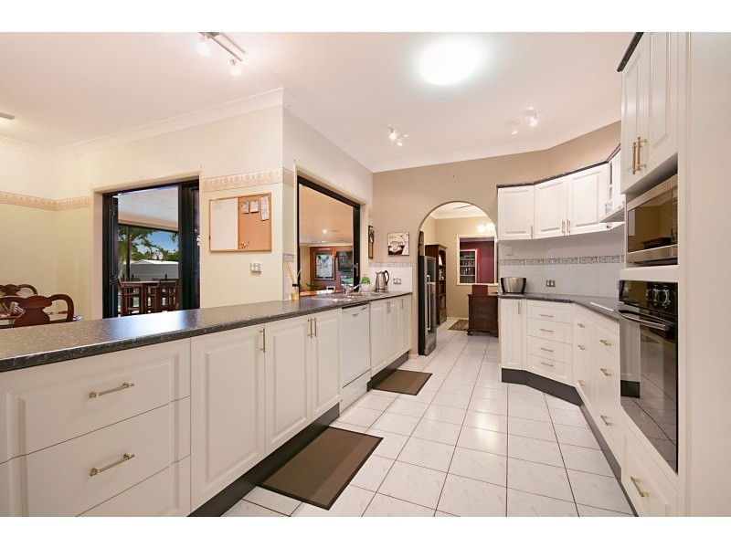 11 Redwood Avenue, Kirwan QLD 4817