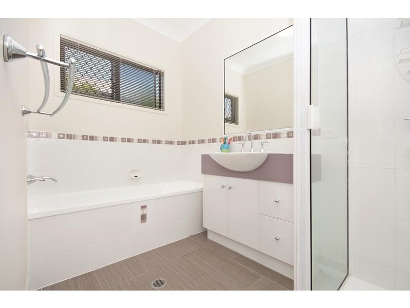 47 Hasty Street, Mount Louisa QLD 4814