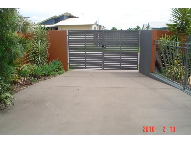 47 Hasty Street, Mount Louisa QLD 4814