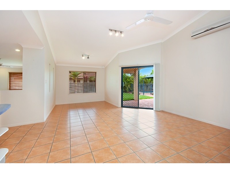 33 Bel Air Avenue, Kirwan QLD 4817