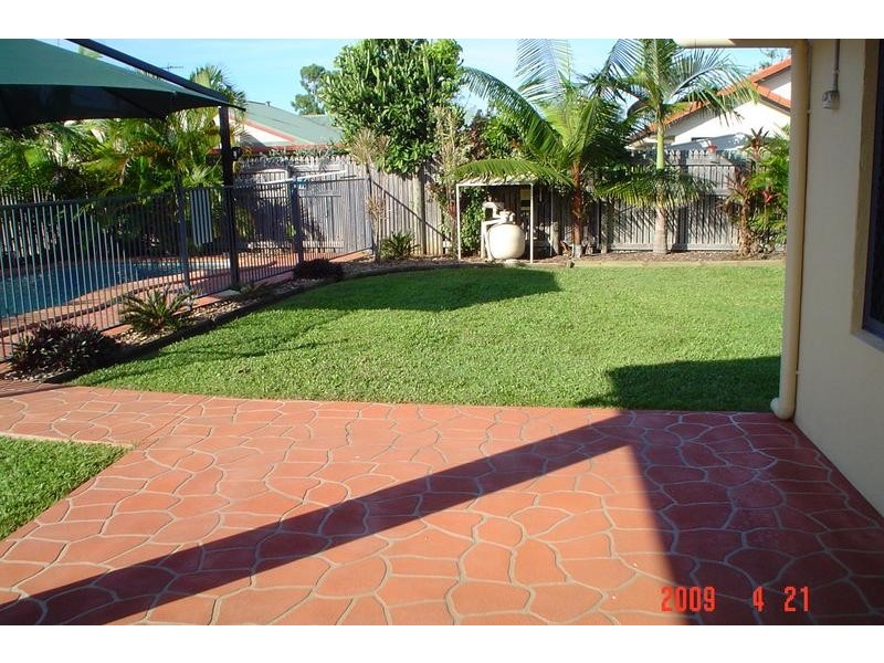 33 Bel Air Avenue, Kirwan QLD 4817