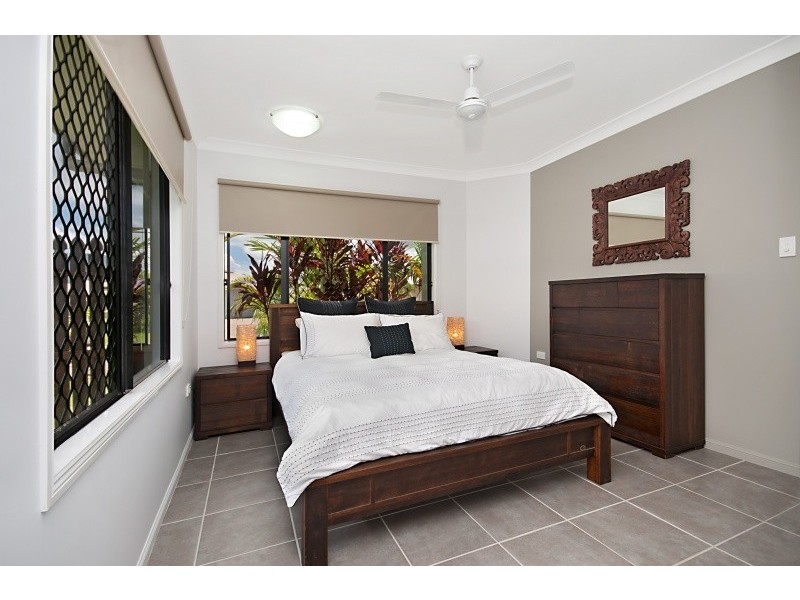 10 Skylark Place, Kelso QLD 4815