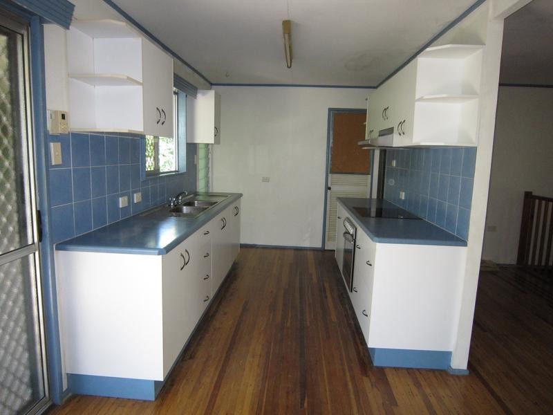 12 Hicks Street, Kirwan QLD 4817