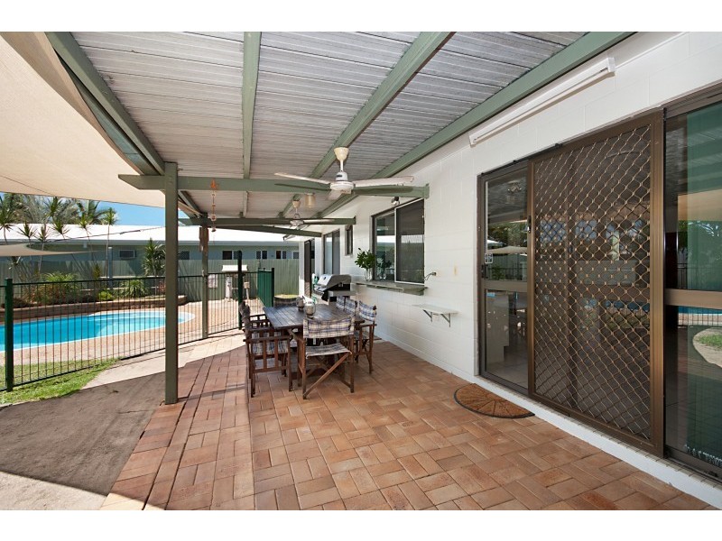 6 Whitsunday Drive, Kirwan QLD 4817