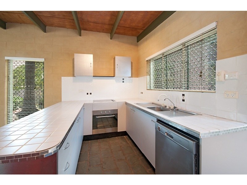 51 Banfield Drive, Mount Louisa QLD 4814