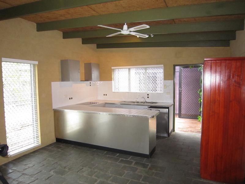 51 Banfield Drive, Mount Louisa QLD 4814