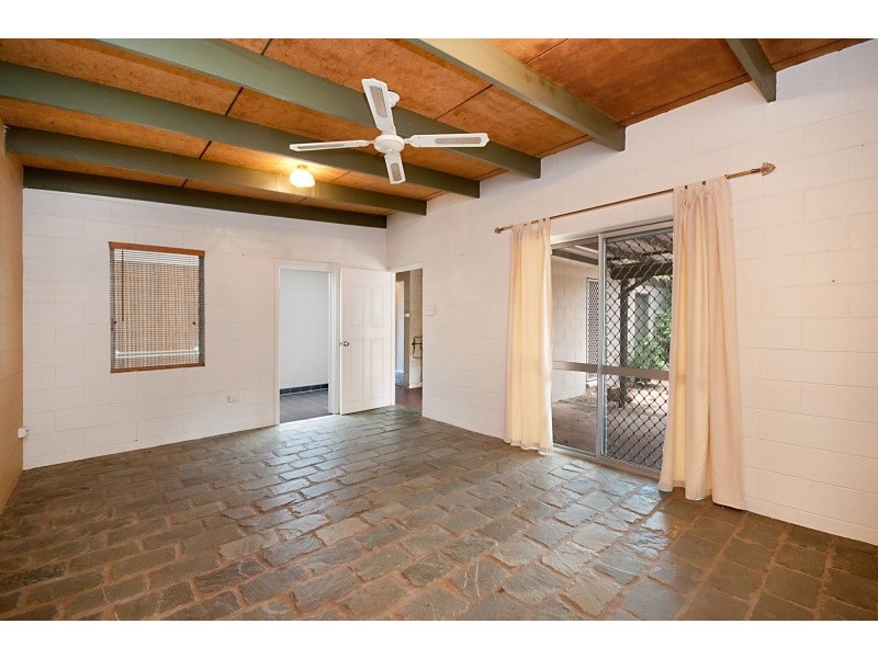 51 Banfield Drive, Mount Louisa QLD 4814