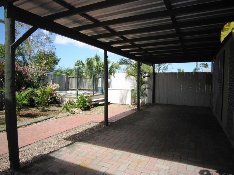 51 Banfield Drive, Mount Louisa QLD 4814