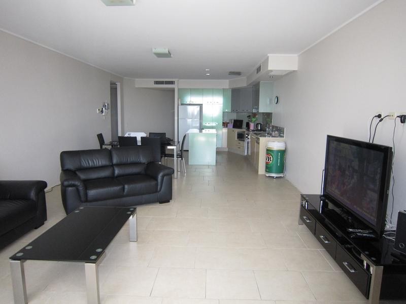 105/72-74 The Strand, North Ward QLD 4810