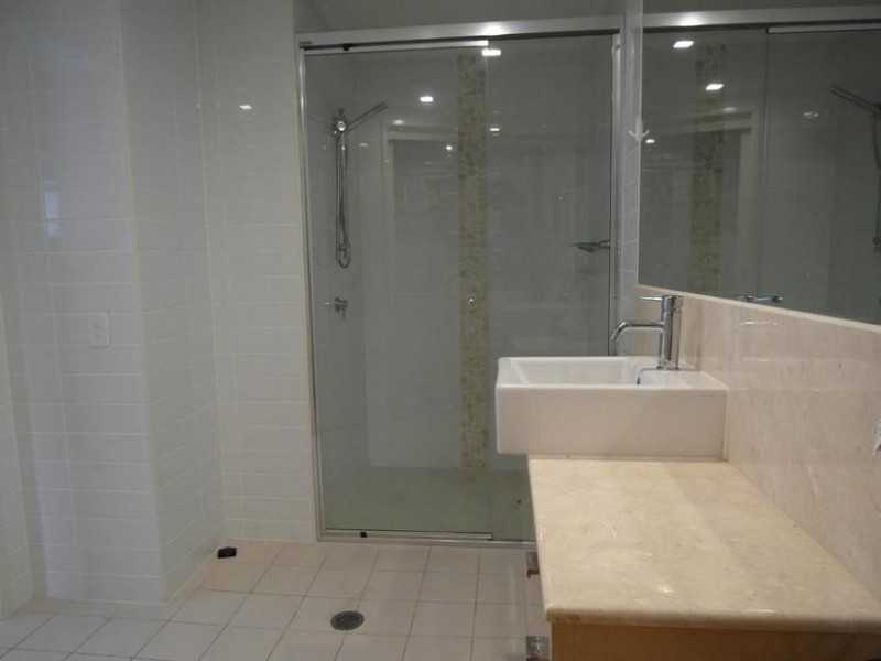 105/72-74 The Strand, North Ward QLD 4810