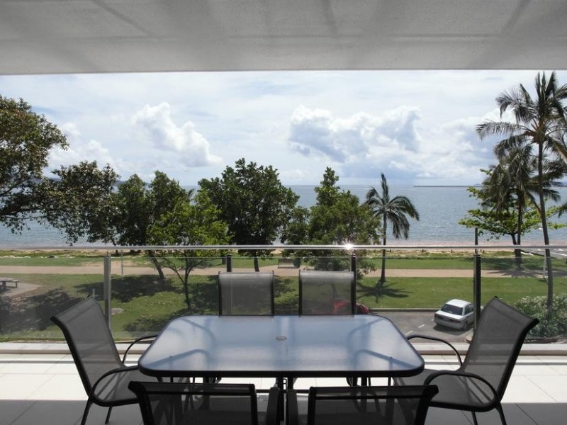 105/72-74 The Strand, North Ward QLD 4810