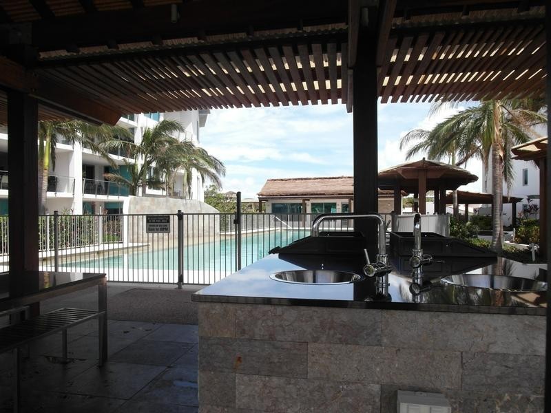 105/72-74 The Strand, North Ward QLD 4810