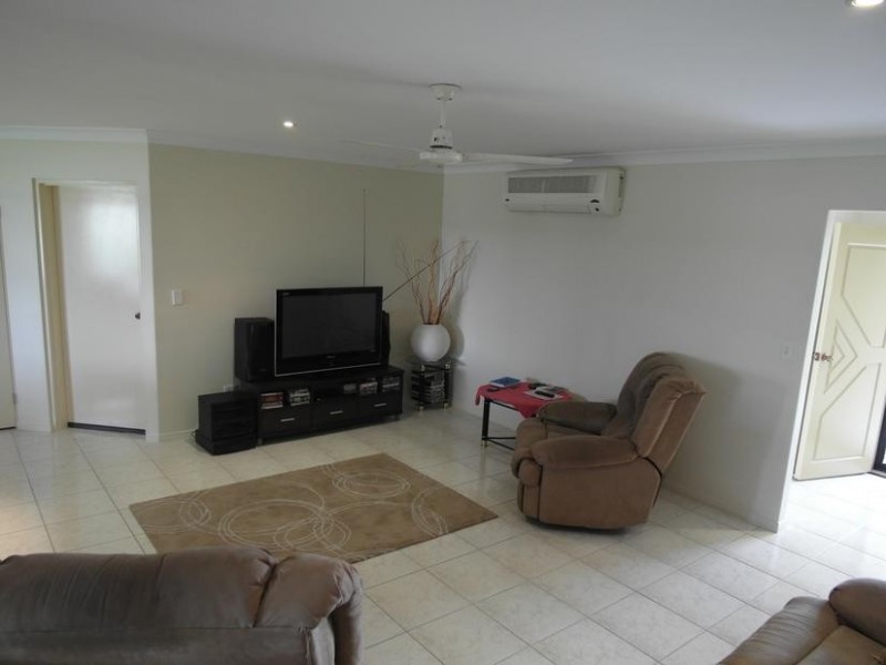 2 Quarterhorse Court, Kelso QLD 4815