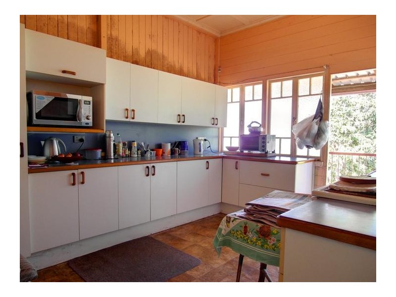 17 Hubert Street, South Townsville QLD 4810