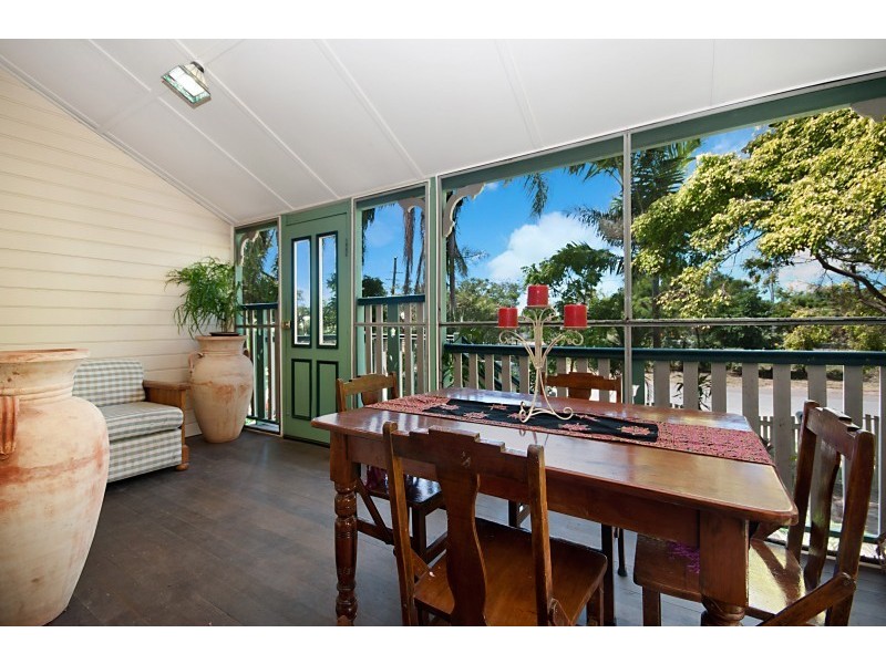 26 Railway Avenue, Railway Estate QLD 4810