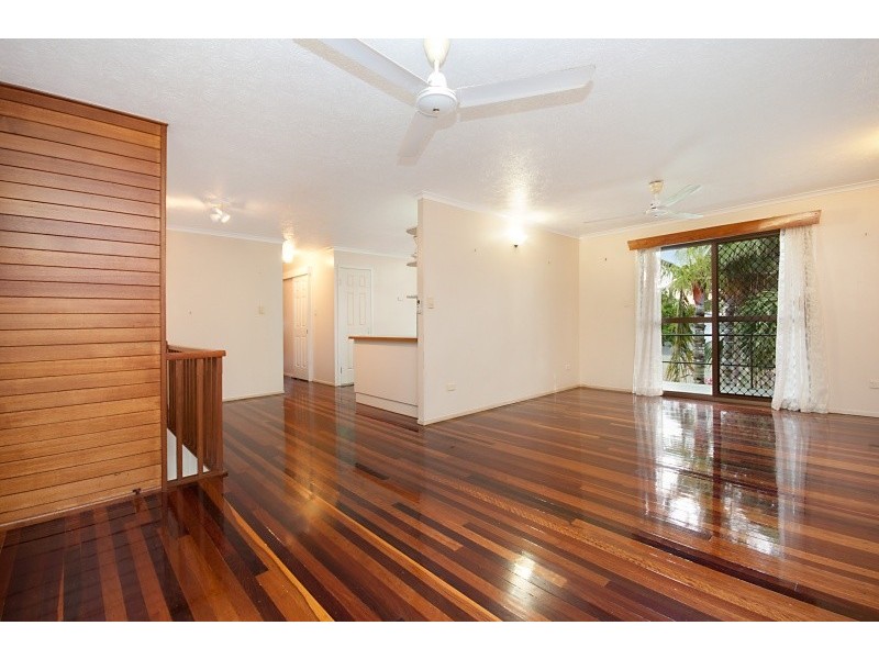 6 Bountiful Court, Kirwan QLD 4817