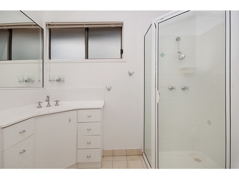 6 Bountiful Court, Kirwan QLD 4817