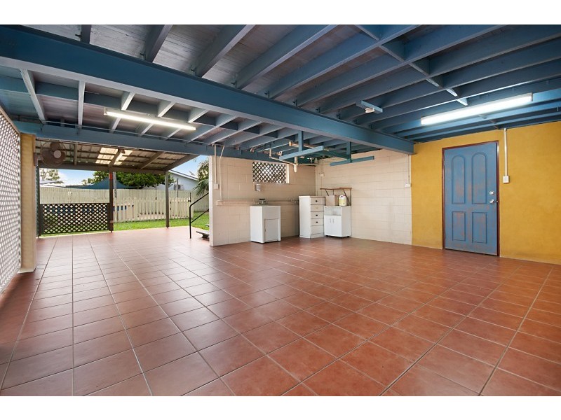 6 Bountiful Court, Kirwan QLD 4817