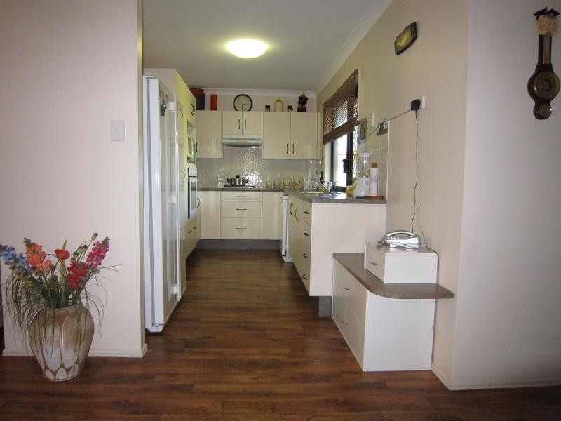 38 Squires Crescent, Kirwan QLD 4817