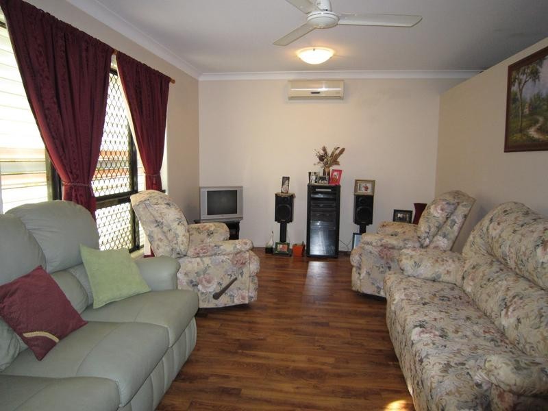 38 Squires Crescent, Kirwan QLD 4817