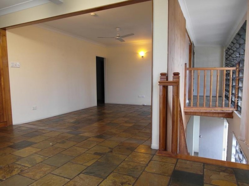 12 Borral Street, Cranbrook QLD 4814